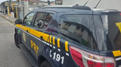 Menino de 8 anos é resgatado após caminhar sozinho às margens da Dutra, em Taubaté