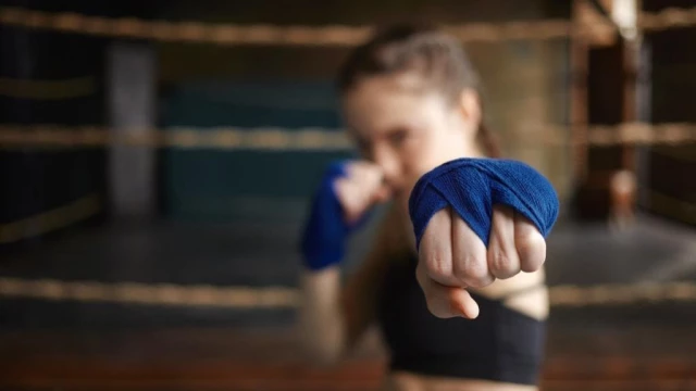 Projeto social realiza seletiva para jovens interessados em lutas em Taubaté