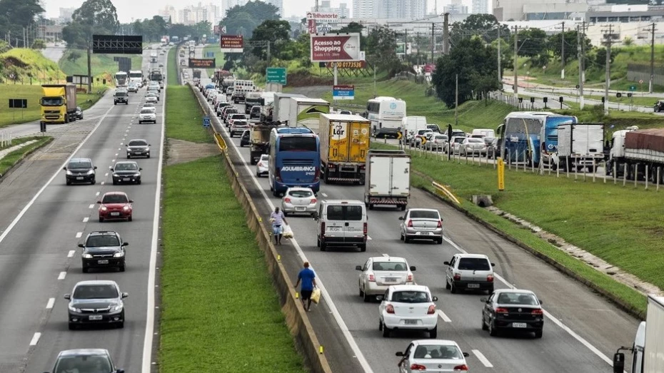 Volta do feriado de Tiradentes deve provocar trânsito intenso nas estradas do Vale e região