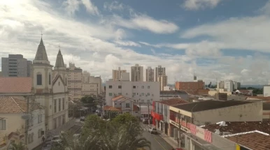 Inmet alerta para baixa umidade do ar no Vale do Paraíba nesta quarta-feira (22)