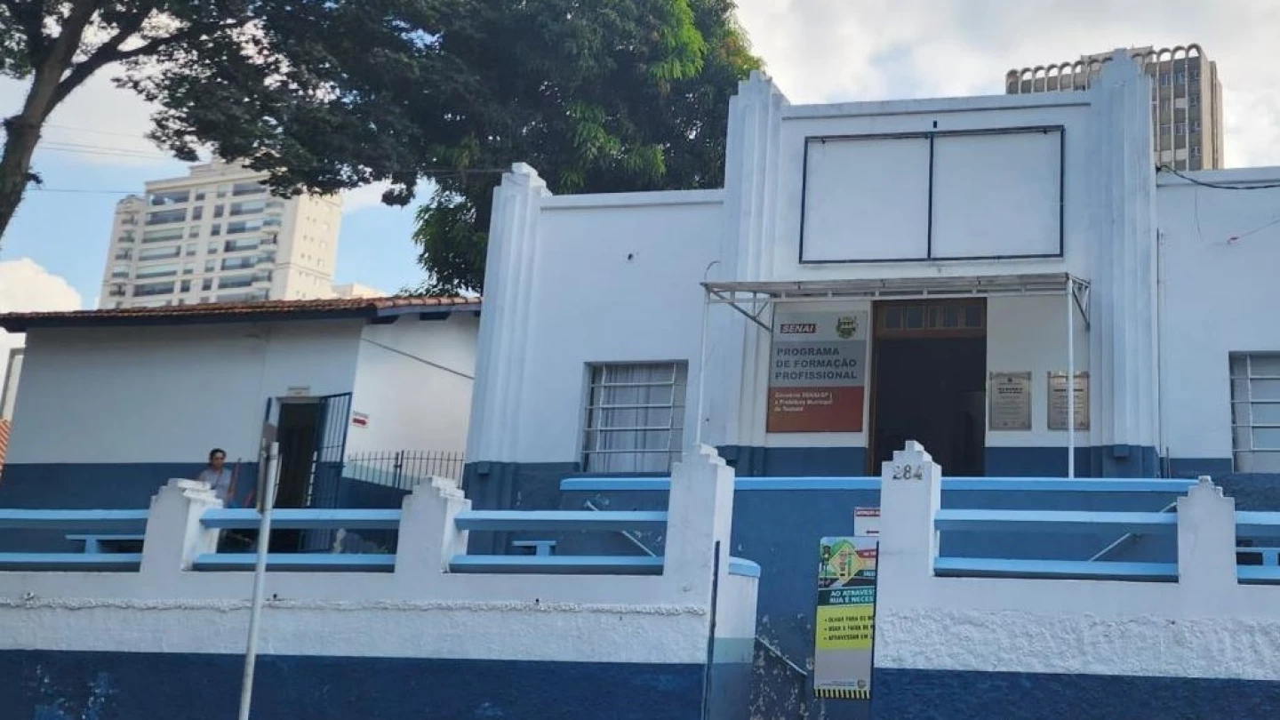 Escola do Trabalho de Taubaté abre inscrições para cursos sobre redes sociais e inteligência artificial
