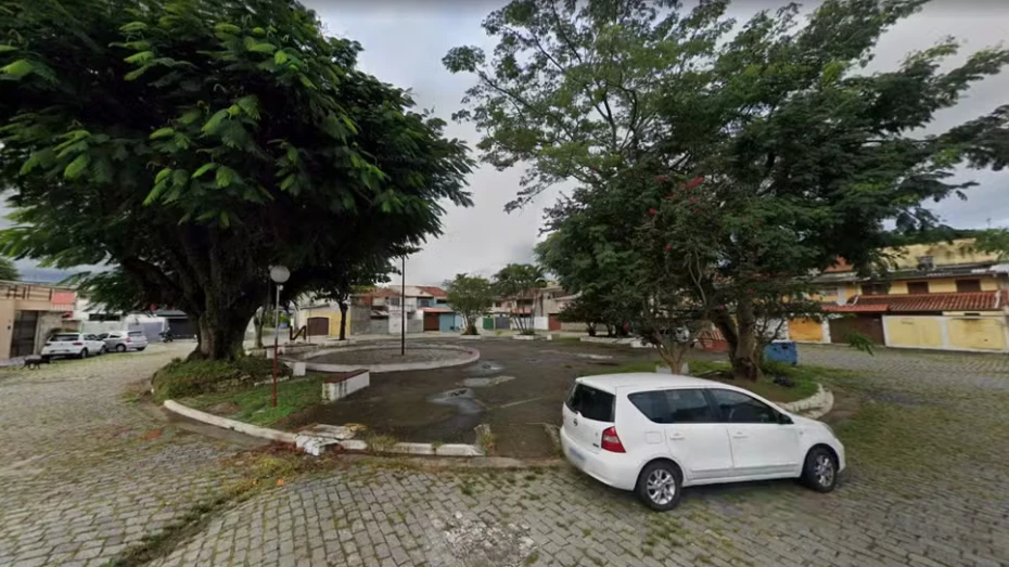Adolescente de 17 anos é assassinado a tiros em praça no bairro Cecap, em Taubaté