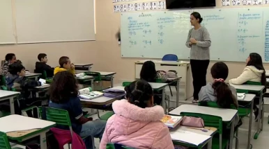 Taubaté define reposição de aulas após fim da greve dos servidores
