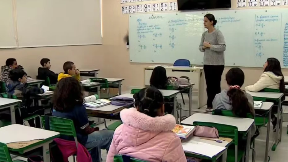 Taubaté define reposição de aulas após fim da greve dos servidores