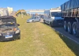 Engavetamento entre carros, van e carreta deixa cinco feridos na Dutra, em Taubaté
