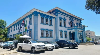 Padrasto acusado de matar enteado de 2 anos é julgado pelo Tribunal do Júri em Taubaté