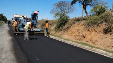 Prefeitura de Taubaté inicia pavimentação da estrada João Gadioli, em Quiririm