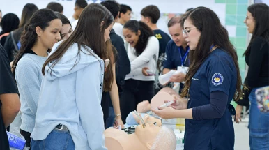 Feira de Profissões UNITAU conta com programação em três períodos e novidades para visitantes