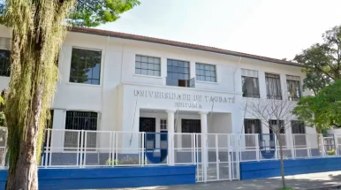 Câmara aprova revisão salarial de 3,77% para servidores da Unitau; projeto segue para sanção