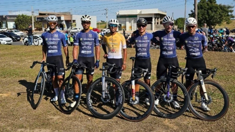 Equipe de ciclismo de Taubaté conquista título e cinco pódios no 2º Tour de São Francisco do Itabapoana