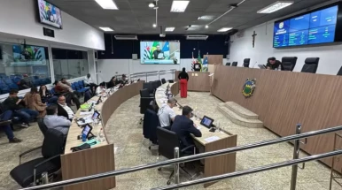 Câmara de Taubaté aprova regras para motos e bicicletas elétricas