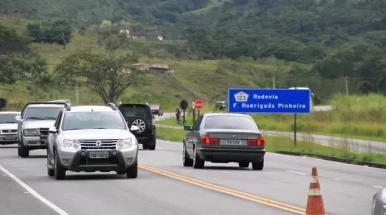 Rodovias que atendem Taubaté têm previsão de movimento intenso no retorno do feriado nesta segunda-feira (7)
