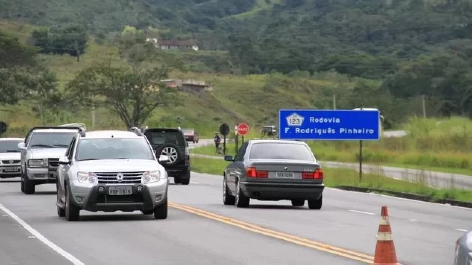 Rodovias que atendem Taubaté têm previsão de movimento intenso no retorno do feriado nesta segunda-feira (7)