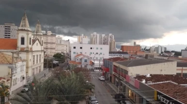 Ciclone extratropical aumenta risco de temporais no Vale do Paraíba; veja previsão para Taubaté