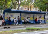 Apenas 33% dos pontos de ônibus de Taubaté têm cobertura