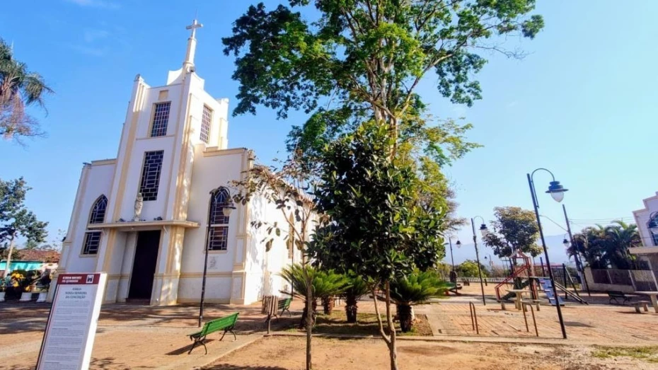 'Notas ao pôr do sol' leva música e artesanato ao distrito de Quiririm neste sábado (19)