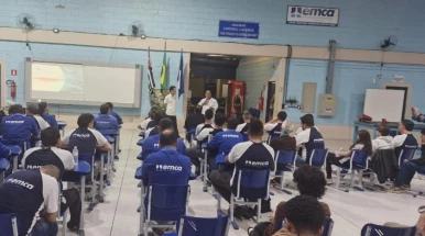 EMCA recebe palestra sobre identificação e rastreabilidade de partes aeronáuticas