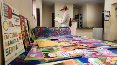 Biblioteca Municipal realiza Feira de Troca de Livros nesta sexta-feira (25)