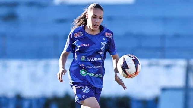 Base da AD Taubaté estreia no Campeonato Regional de Futebol Feminino