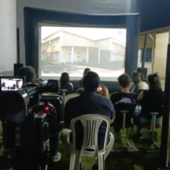Taubaté: Cine Kombosa leva sessões gratuitas de cinema a bairros de Taubaté
