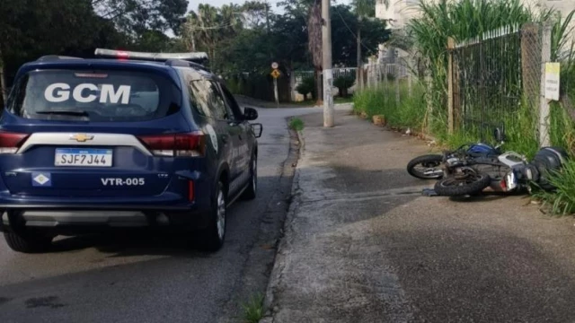 GCM recupera motocicleta furtada em frente a escola municipal de Taubaté