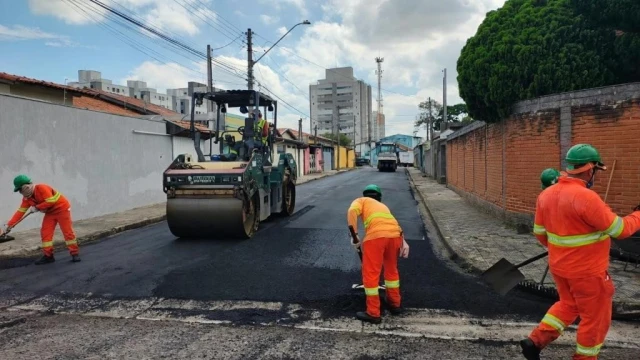 Programa Rua Certa avança com serviços de recapeamento para novas regiões de Taubaté