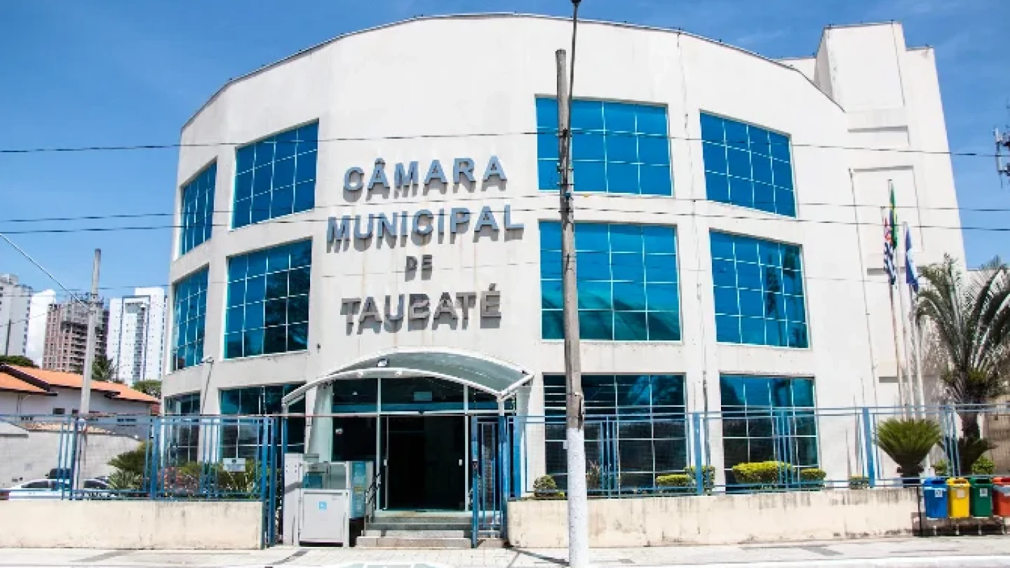 Câmara de Taubaté rejeita contas de 2022 do ex-prefeito José Saud
