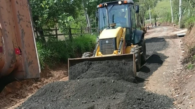 Taubaté conclui obra de drenagem em trecho da estrada do Barreiro