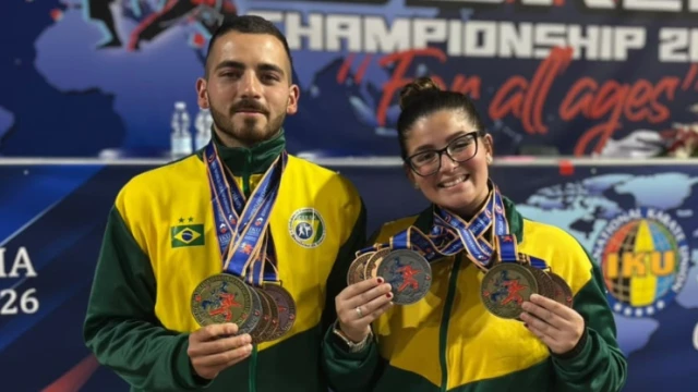 Irmãos e alunos UNITAU conquistam 11 medalhas no Mundial de Karatê