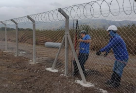 Foto Instalação de Telas de Alambrado, Practica e Fortinet e gradil