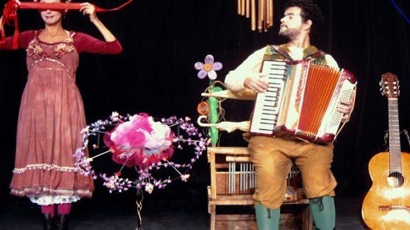 Espetáculo de Teatro Ciranda das Flores - Sesc Taubaté