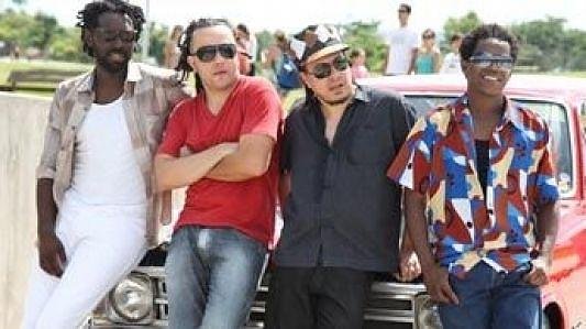 Os Opalas em ritmo de carnaval