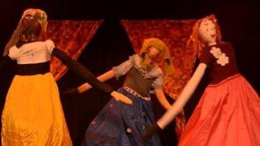 A Bola e a Boneca