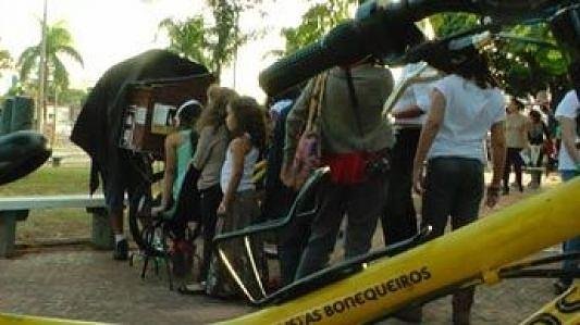 Ciclistas Bonequeiros
