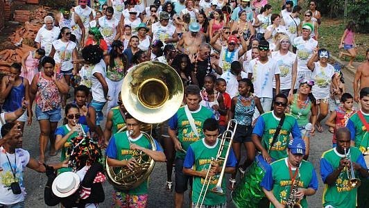Bloco Carnavalesco e Escola de Samba Unidos do Parque Três Marias (Bloco  do Mirante)