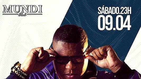 Mc Bola - Ela não anda, ela desfila!