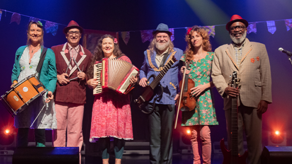 Espetáculo de Teatro - São João do Carneirinho