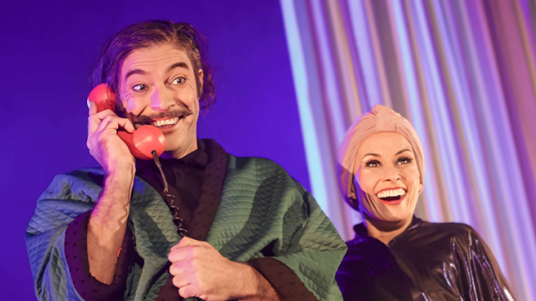Espetáculo Teatral Casal 20