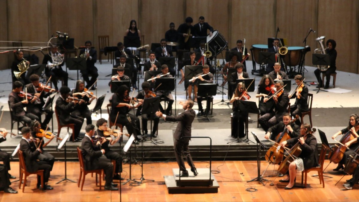 Apresentação de Orquestra Sinfônica Juvenil Carioca 