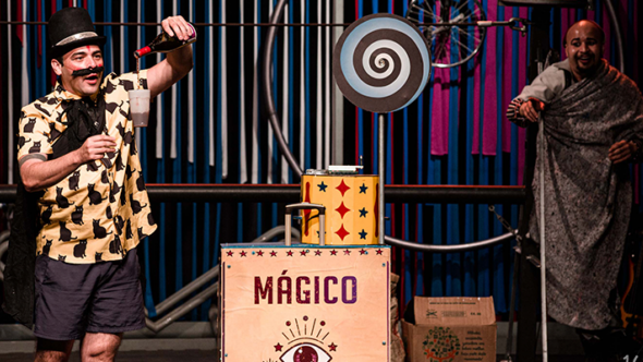 Espetáculo Teatral - Circomuns