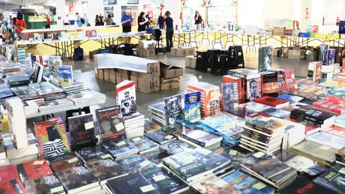 2ª FLIART – Feira do Livro e da Amizade da Rodoviária de Taubaté