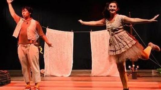 Teatro: É Como diz o Ditado