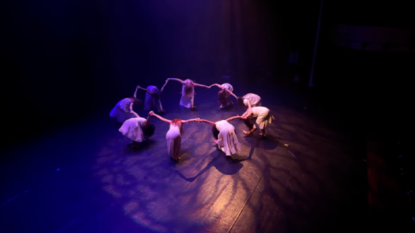 Espetáculo de Dança Canções para Nina Amélias