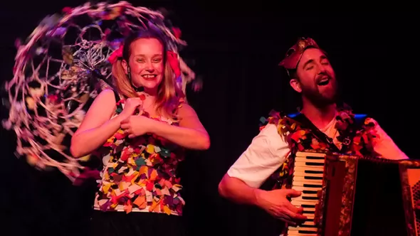 Teatro Cinderela e o Pé Inchado