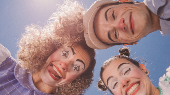 Espetáculo de Circo - Bem Debaixo do Nariz