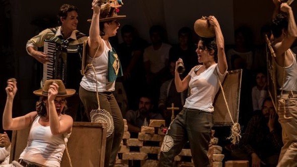 Espetáculo de Teatro - Cante lá que eu canto cá no Sesc Taubaté