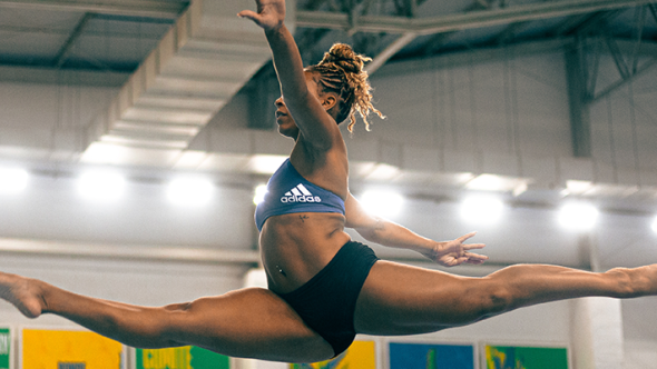 Bate-papo e apresentação esportiva de ginástica