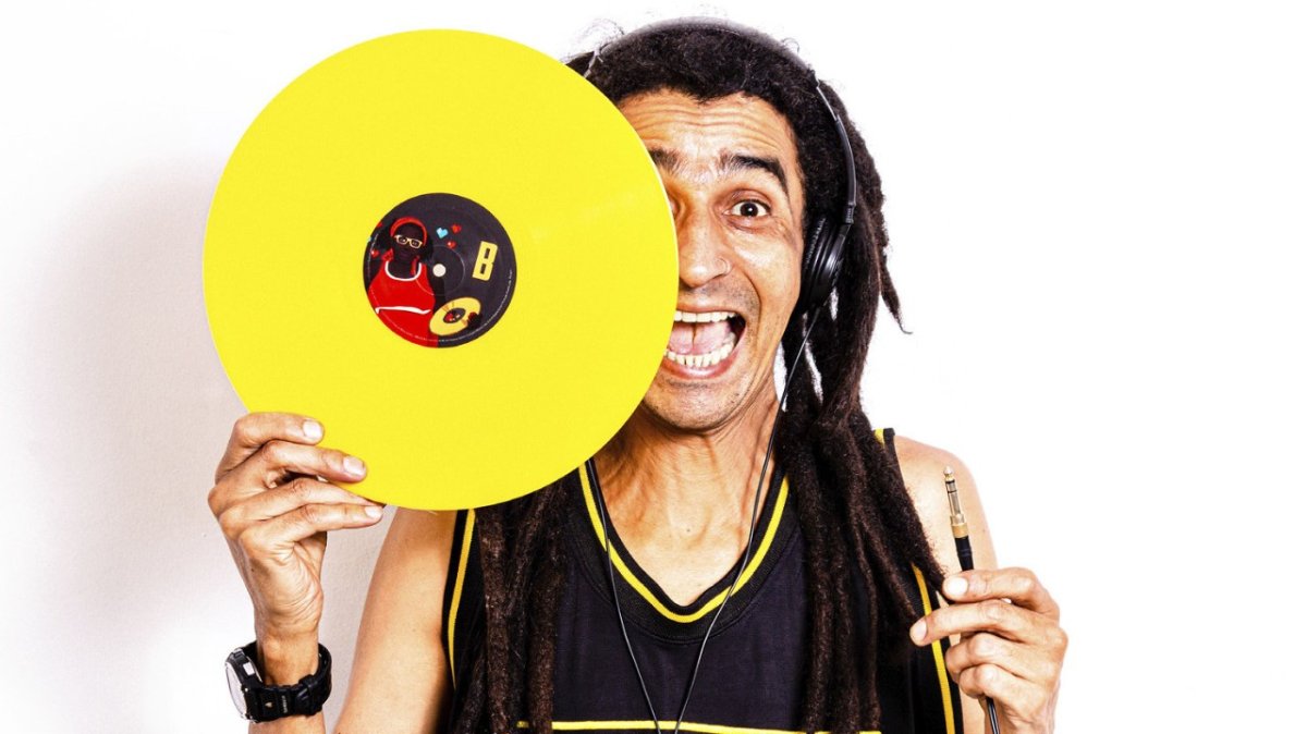 Intervenção Musical: Brasil no Vinil - Sesc Taubaté