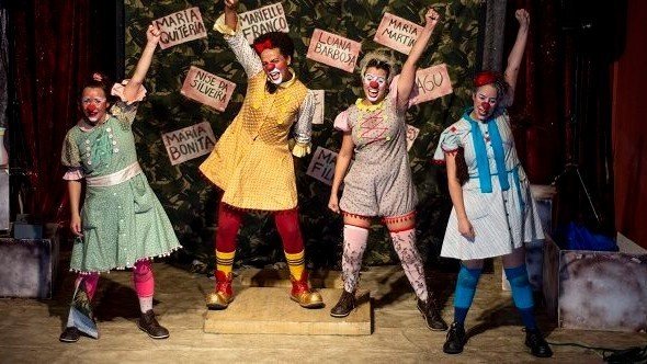 Espetáculo Teatral - Choque Rosa ou Com que Armas Lutamos