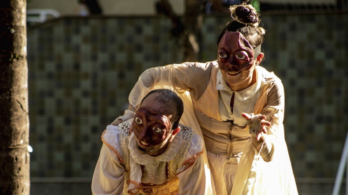 Espetáculo de Teatro "A Cruzada dos Corações Puros" - Sesc Taubaté